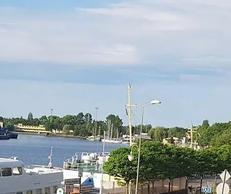 Widok Na Port Apartmán *